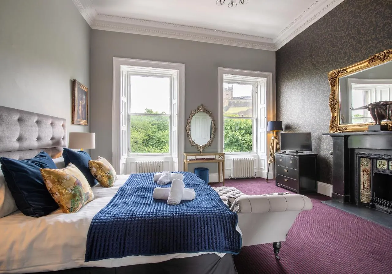 Edinburgh Castle Suite @ The Edinburgh Address Daire