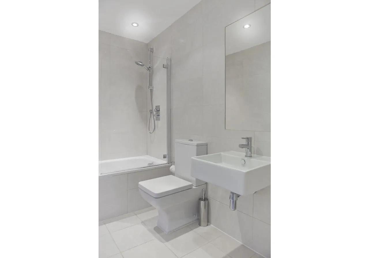Edinburgh Castle Suite @ The Edinburgh Address Daire